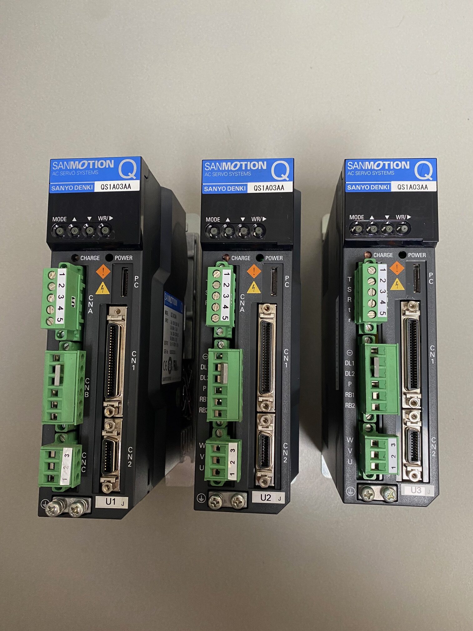 Sanyo Denki SanMotion QS1A01AA AC Servo System. Made in Japan