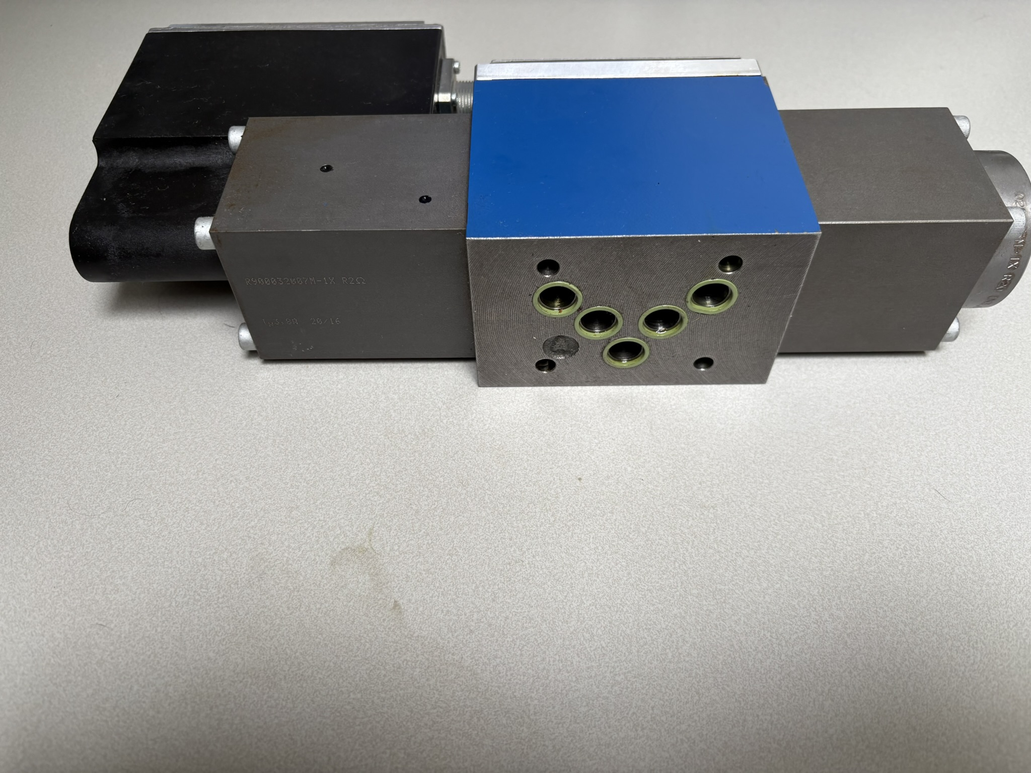 10950665 R900969492 Rexroth 4WRSE 10Q00-32/G14K0/A1V-598-DE proportionaal ventiel - Afbeelding 5