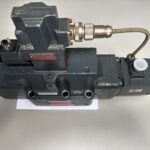 11011365 D663Z4709B MOOG Servovalve L03HPBU6NSD2-B for Demag machine