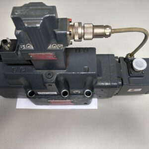 11011365 D663Z4709B MOOG Servovalve L03HPBU6NSD2-B for Demag machine